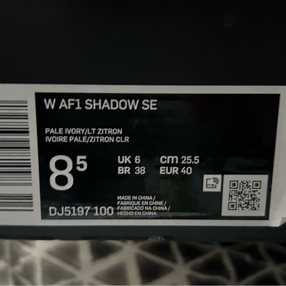 Nike air force 1 shadow SE.